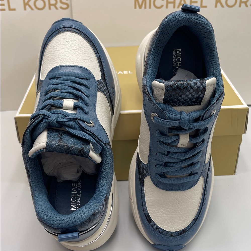 Michael Kors KATRINA WEDGE TRAINER
FAUX LEATHER
49F5KAFS3L
Cornflower - Picture 11 of 16